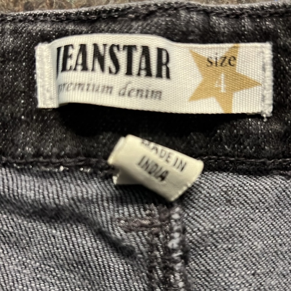 Jeans - Picture 2 of 3